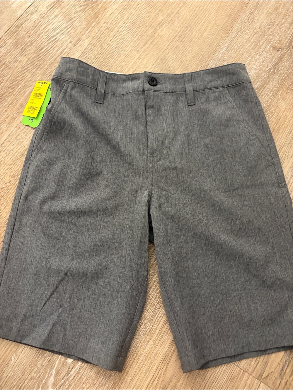 Tilly's Men's Heather Gray Flat Front Shorts